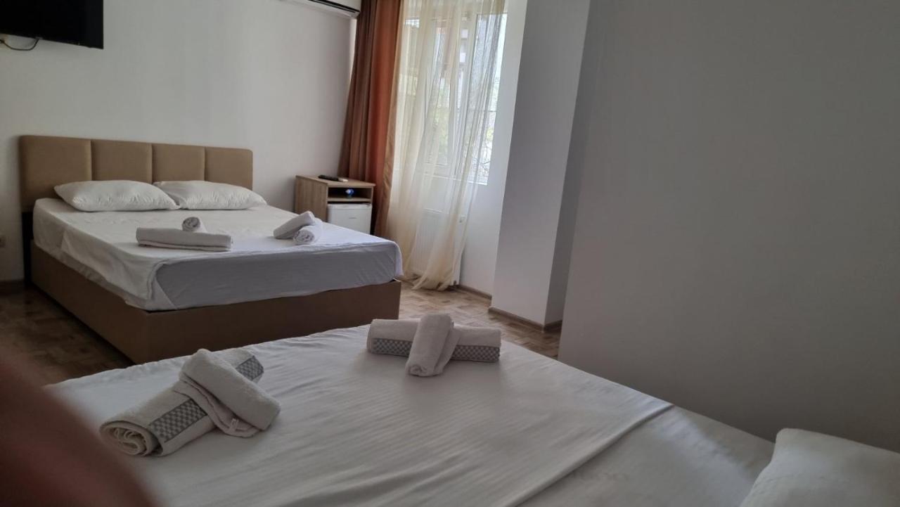 Femi Ji Otel Batum Dış mekan fotoğraf