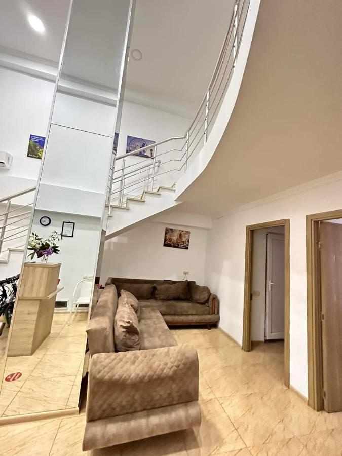 Femi Ji Otel Batum Dış mekan fotoğraf