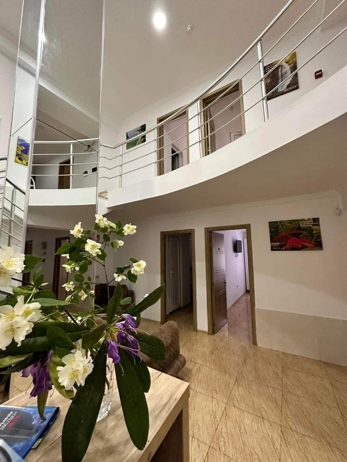 Femi Ji Otel Batum Dış mekan fotoğraf